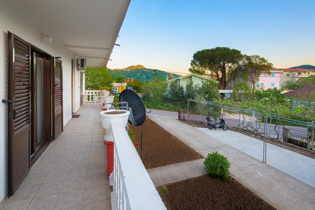 Appartement Beluga à Budva Extérieur photo